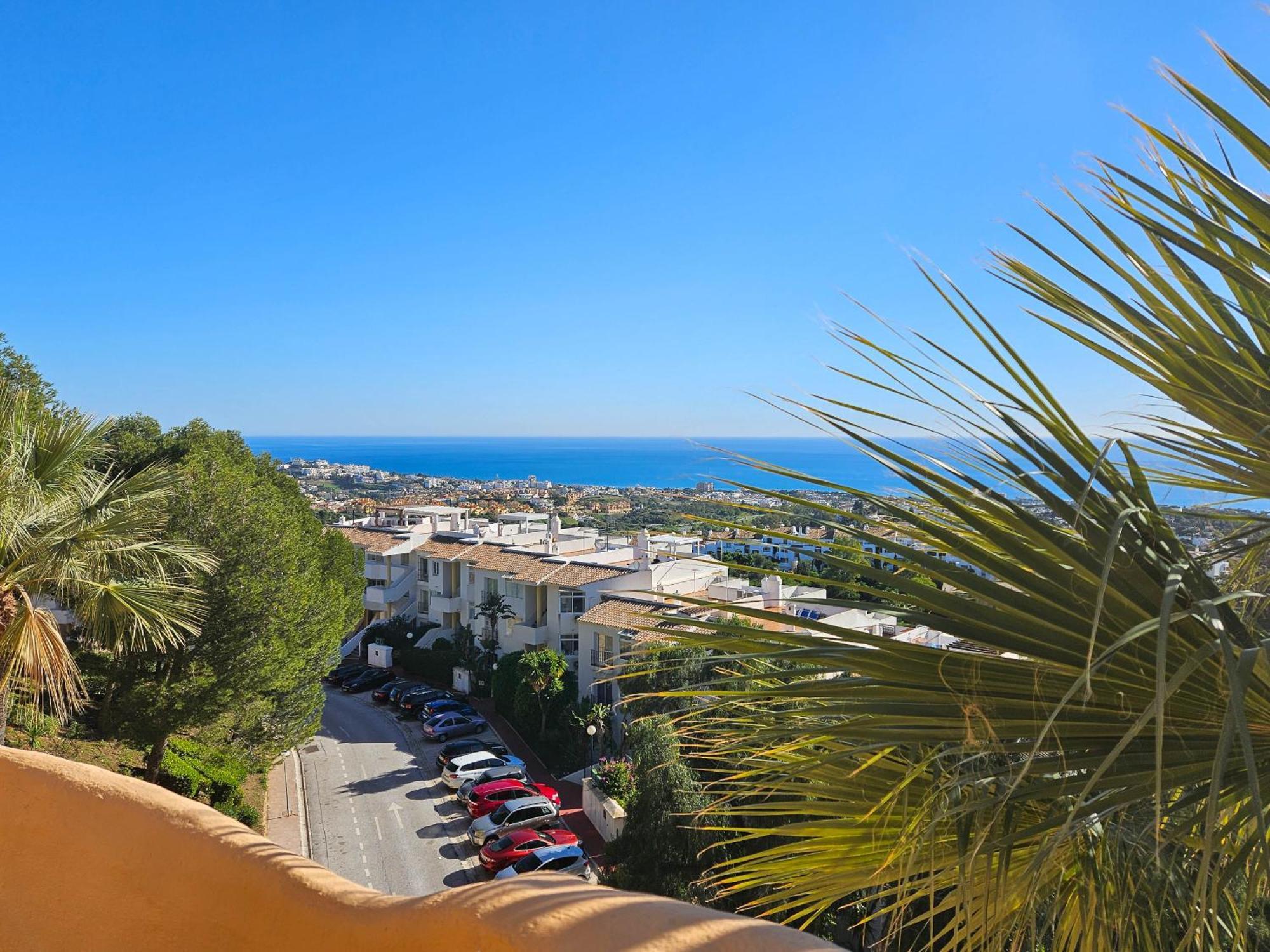 3 Bedroom Penthouse Apartment In Calahonda MIJAS COSTA Exterior photo