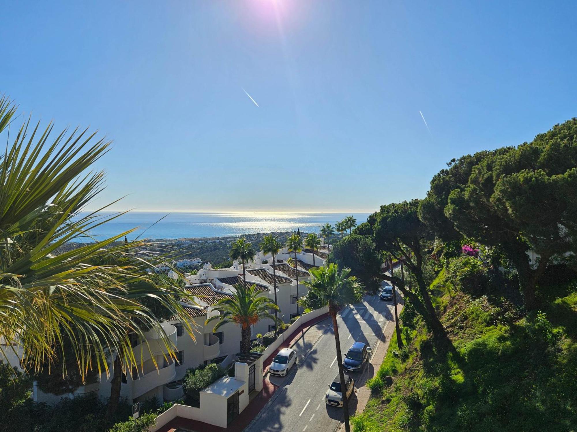 3 Bedroom Penthouse Apartment In Calahonda MIJAS COSTA Exterior photo