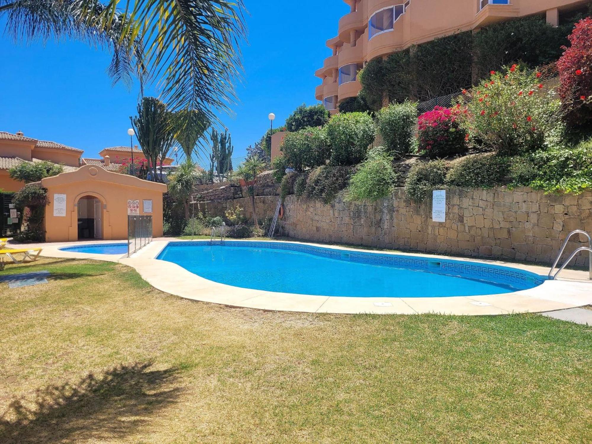 3 Bedroom Penthouse Apartment In Calahonda MIJAS COSTA Exterior photo